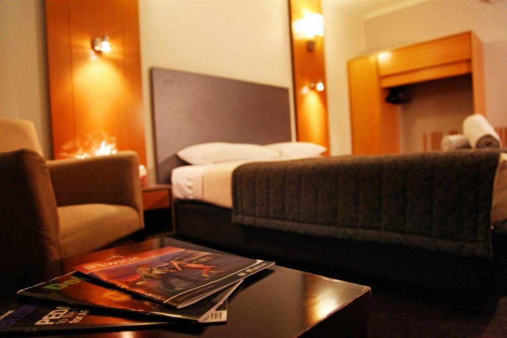 Metro Hotel Ipswich International Quarto foto